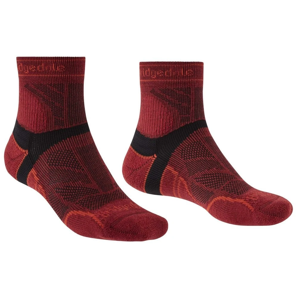 Bridgedale Lightweight T2 Merino Sport 3/4 Crew Length Running Socks Red 3 Bridgedale Lightweight T2 Merino Sport 3/4 Crew Length Running Socks Red